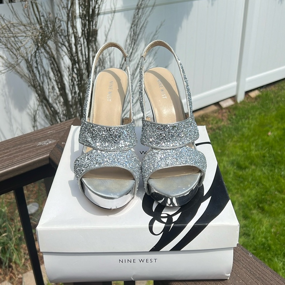 NINE WEST glitter silver platforms